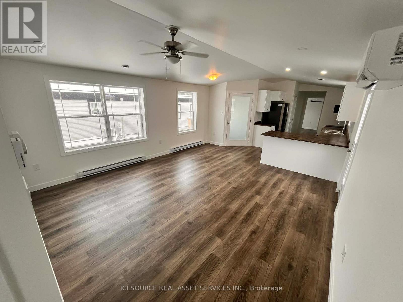 8910 Lynwood Park Private, Ottawa, Ontario  K0A 1V0 - Photo 2 - X12865912