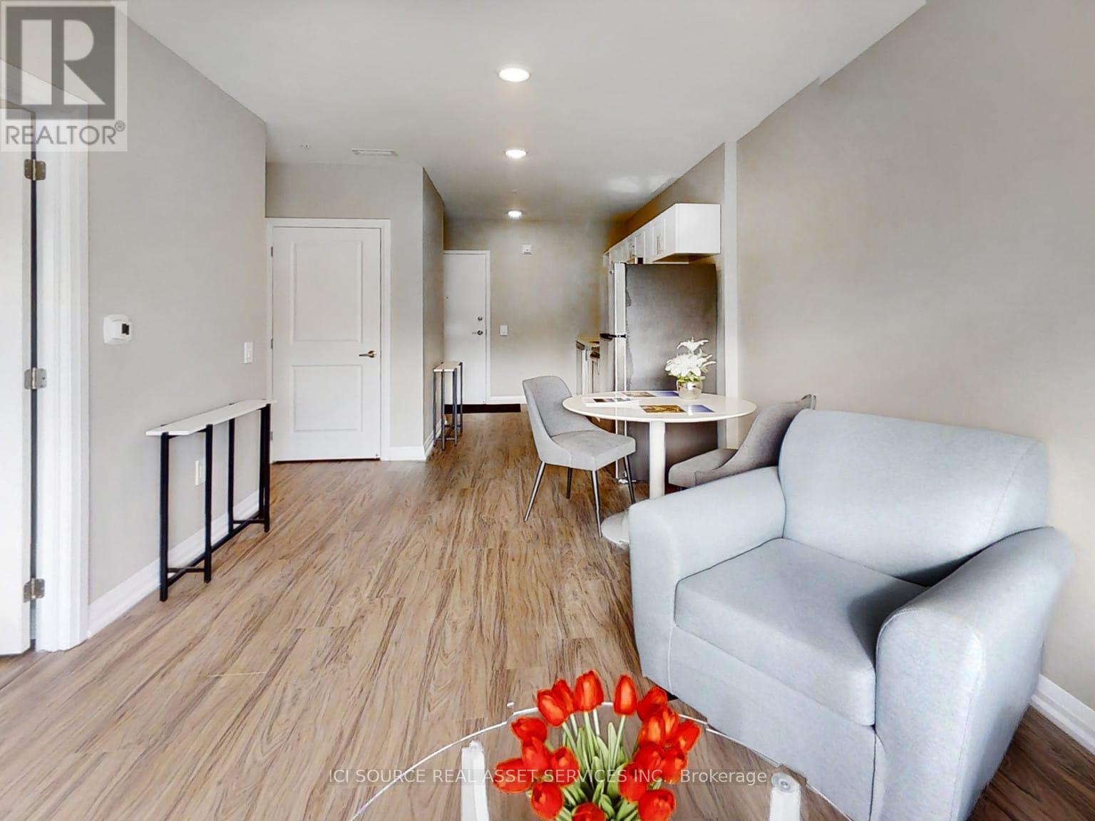 305 - 77 William Street N, Kawartha Lakes, Ontario  K9V 4A2 - Photo 2 - X12866030