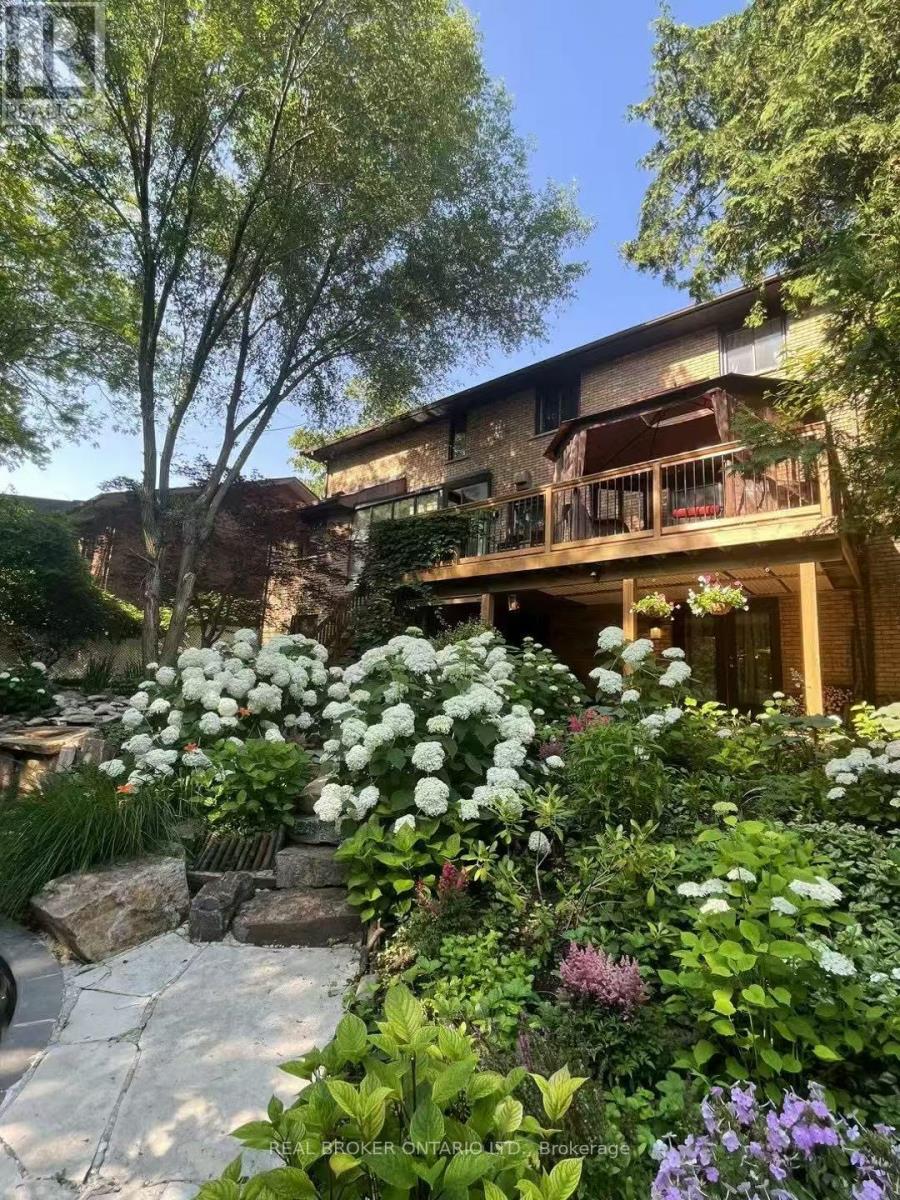 39 Templer Drive, Hamilton, Ontario  L9G 3X7 - Photo 37 - X12866114