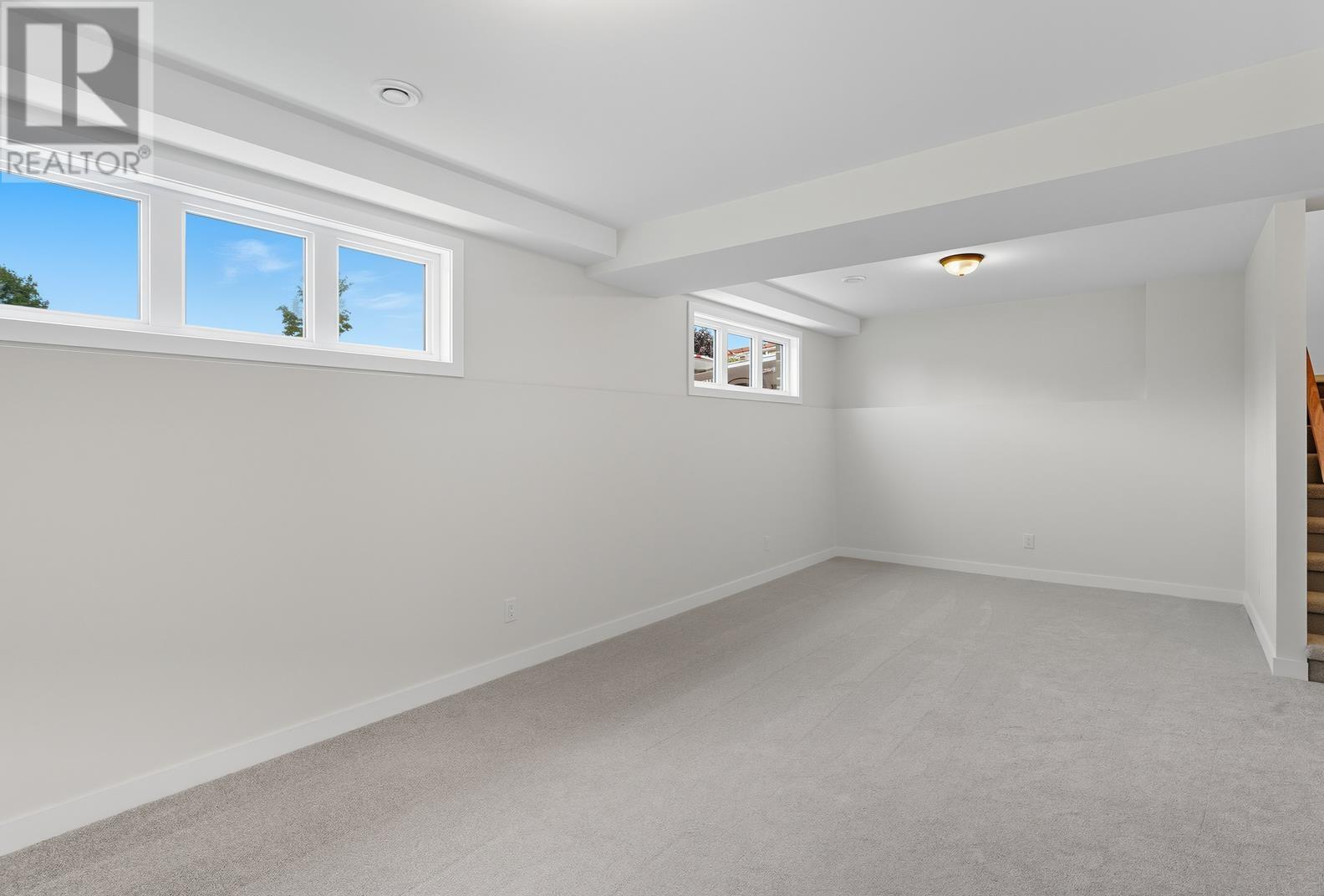 237 Pentagon Blvd, Sault Ste. Marie, Ontario P6B 6G2 - Photo 34 - SM260448