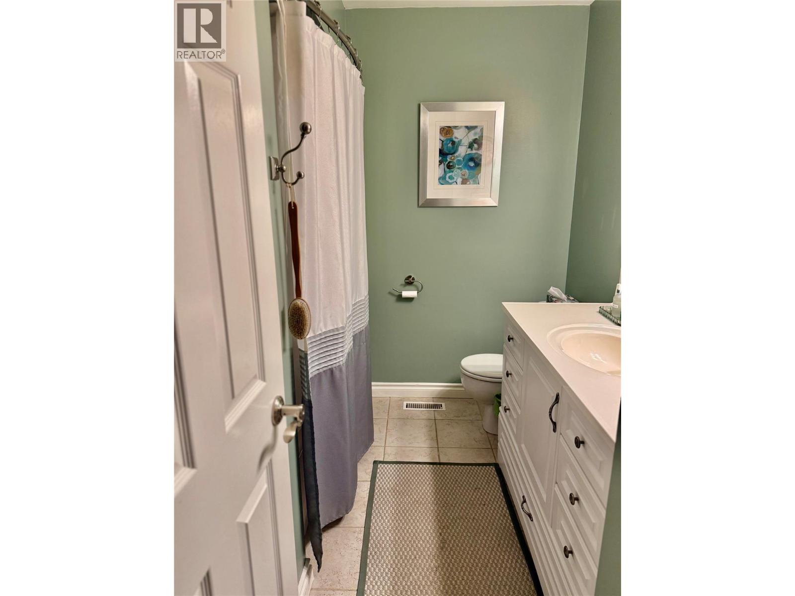 2413 4th Street S, Cranbrook, British Columbia  V1C 5C5 - Photo 32 - 10378077