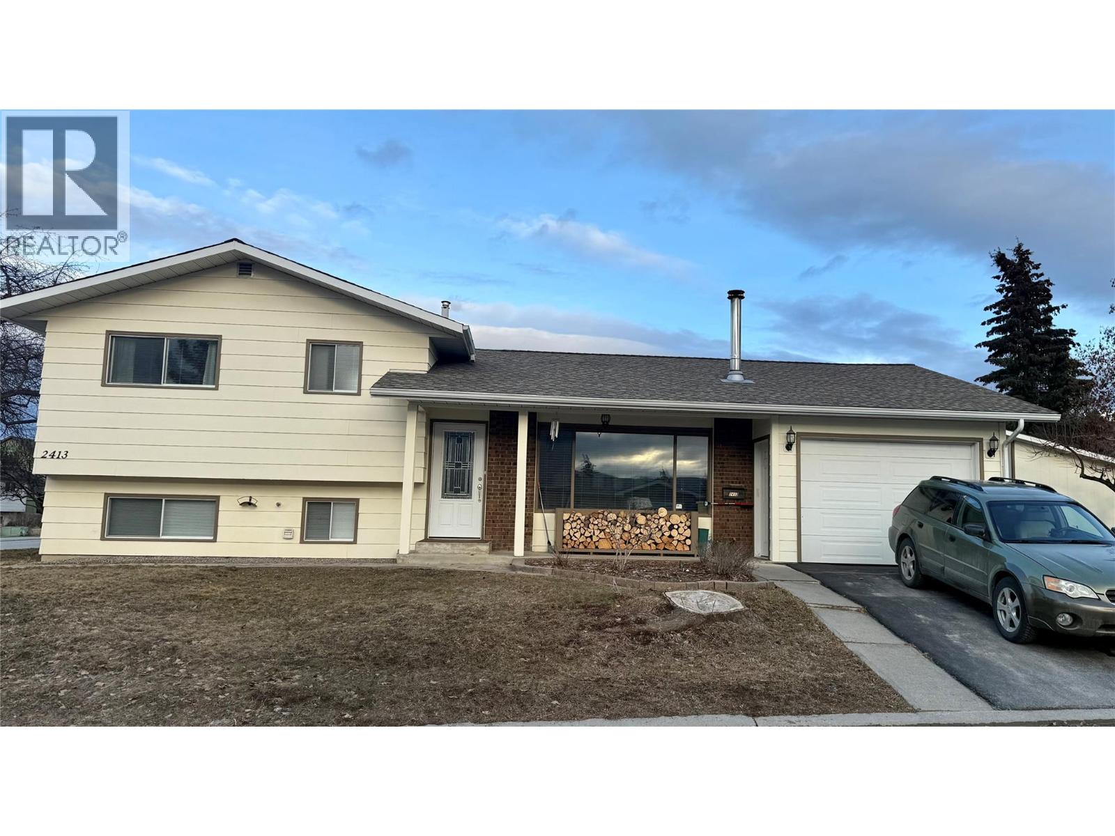 2413 4th Street S, Cranbrook, British Columbia  V1C 5C5 - Photo 3 - 10378077