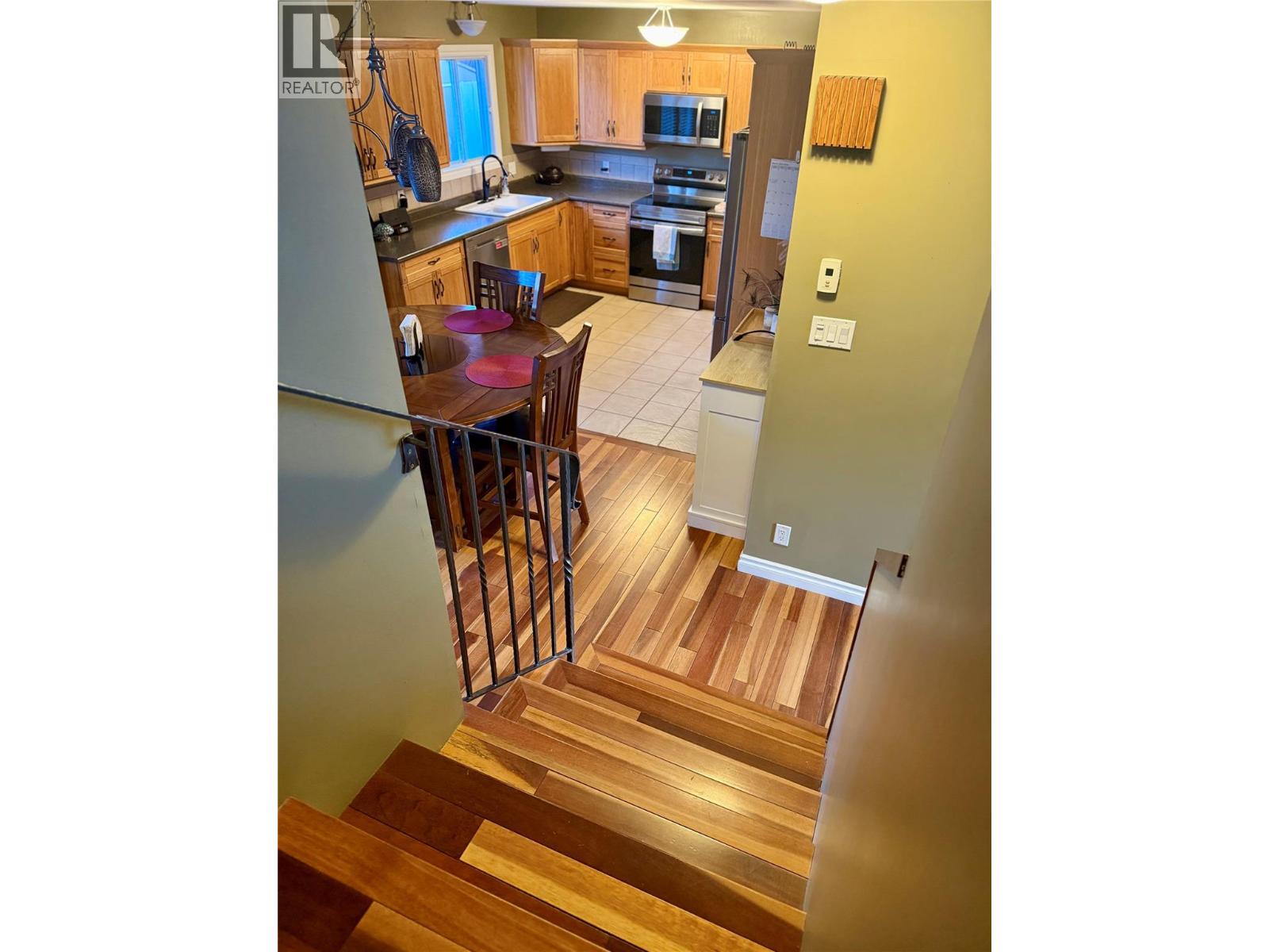 2413 4th Street S, Cranbrook, British Columbia  V1C 5C5 - Photo 24 - 10378077