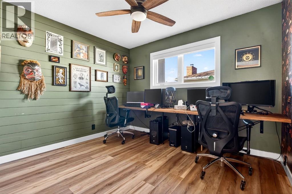 2155 Mackid Crescent Ne, Calgary, Alberta  T2E 6B5 - Photo 11 - A2287161