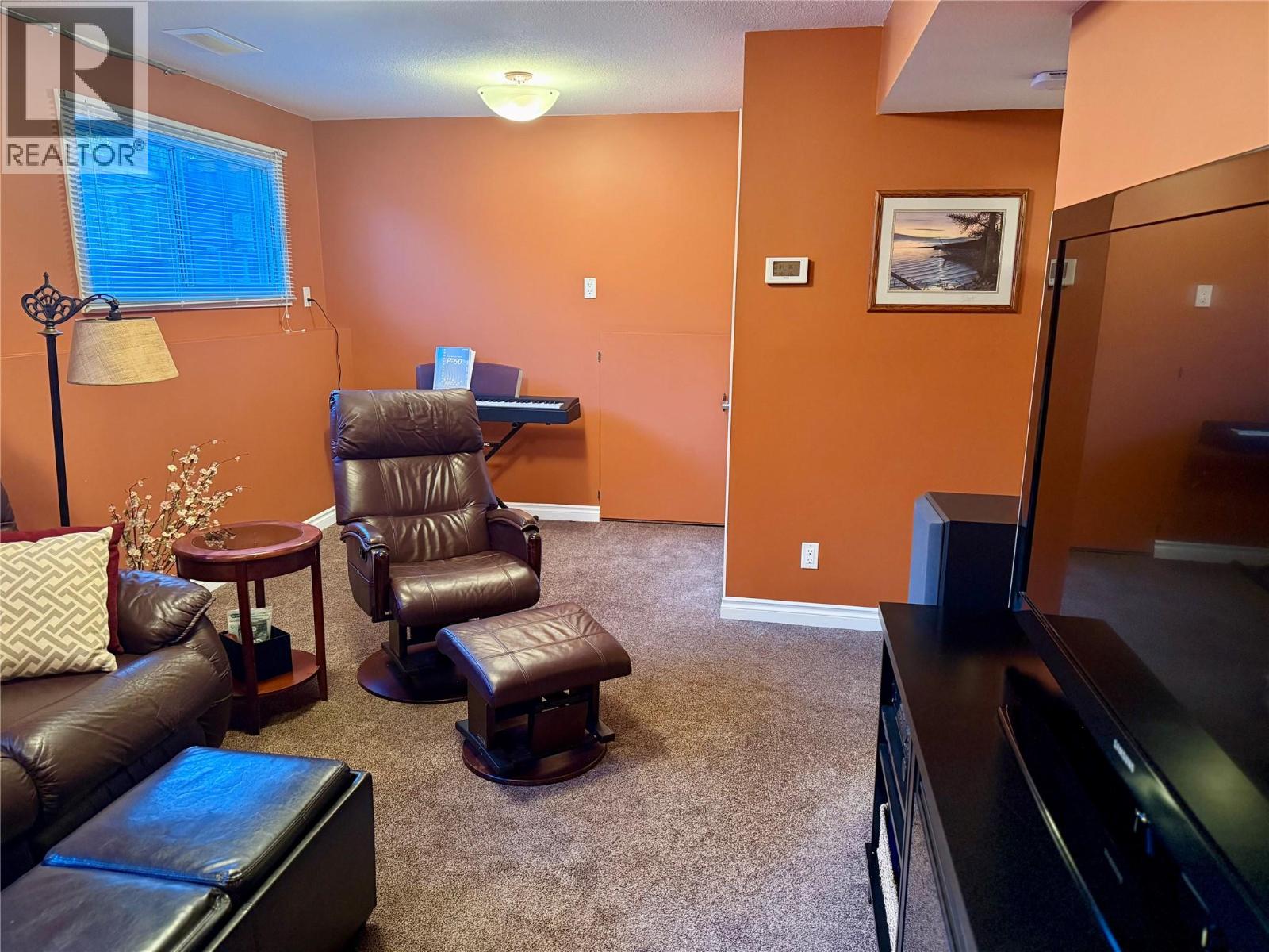 2413 4th Street S, Cranbrook, British Columbia  V1C 5C5 - Photo 37 - 10378077