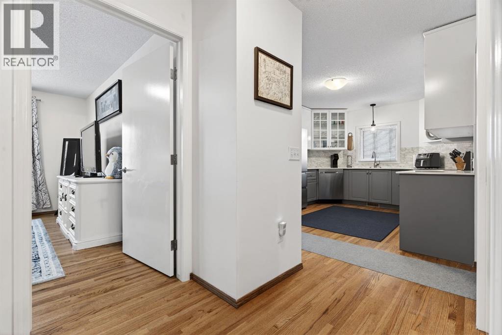 98 Tuscarora Way Nw, Calgary, Alberta  T3L 2G9 - Photo 7 - A2287489