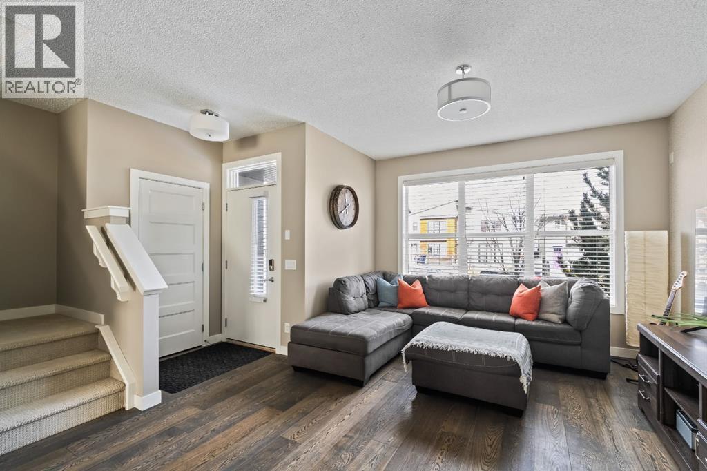 730 Walden Drive Se, Calgary, Alberta  T2X 2A6 - Photo 2 - A2291638