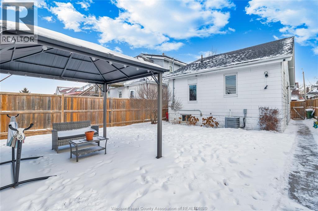 1277 Lincoln, Windsor, Ontario  N8Y 2H9 - Photo 30 - 26004993