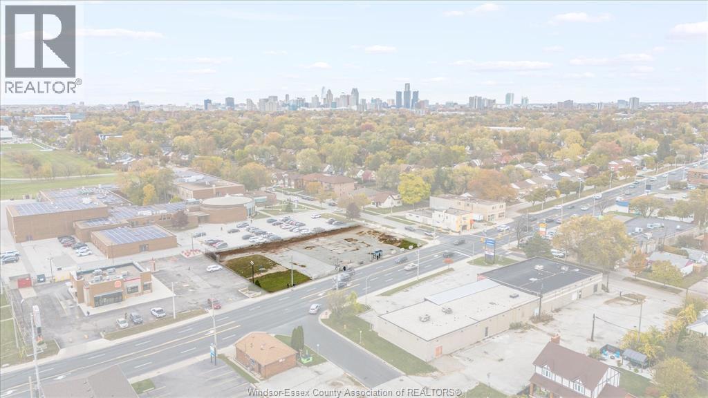 2410-12-16-88 Tecumseh Road West, Windsor, Ontario  N9B 1W3 - Photo 11 - 26004959