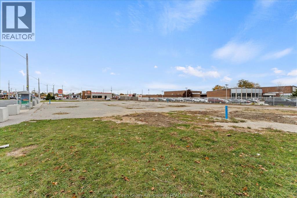 2410-12-16-88 Tecumseh Road West, Windsor, Ontario  N9B 1W3 - Photo 6 - 26004959