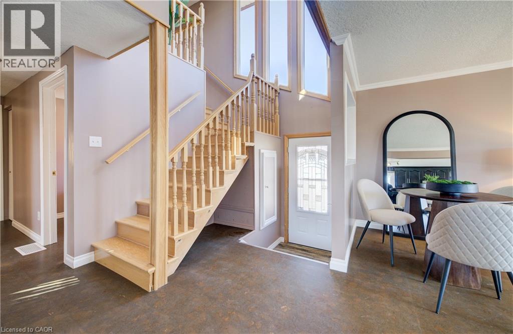 24 Farmington Place, Kitchener, Ontario  N2P 1Y3 - Photo 4 - 40810553