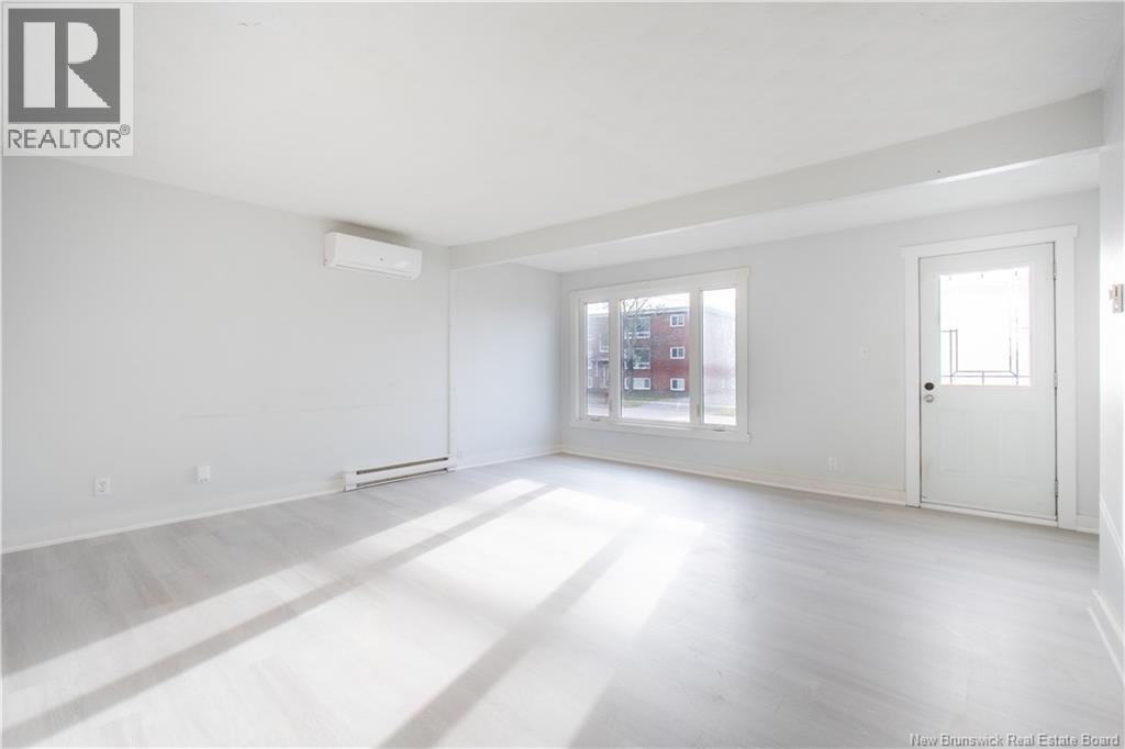 41 Vail Street, Moncton, New Brunswick  E1A 3L2 - Photo 4 - NB128221