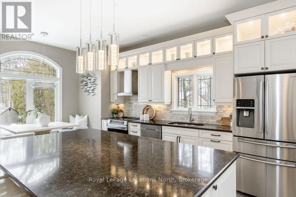 1094 River Road W, Wasaga Beach, Ontario  L9Z 2W7 - Photo 11 - S12866208