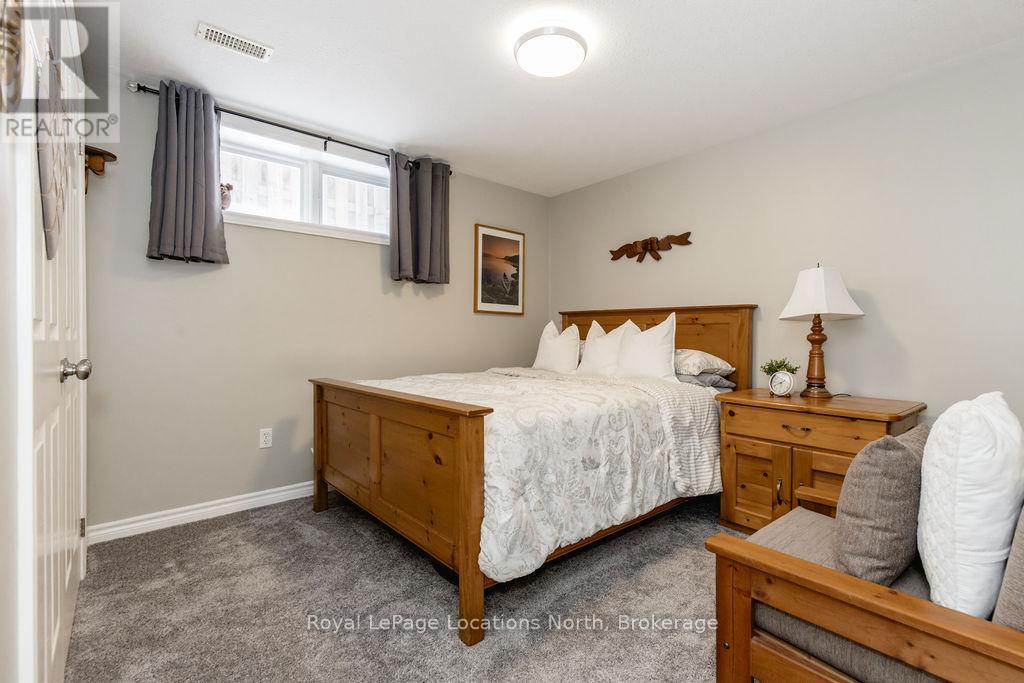 1094 River Road W, Wasaga Beach, Ontario  L9Z 2W7 - Photo 39 - S12866208