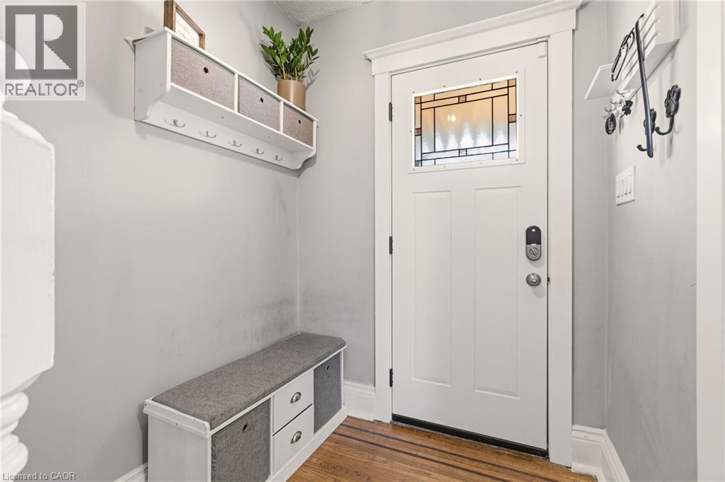 35 Dundas Street, Dundas, Ontario  L8H 1A1 - Photo 7 - 40810868