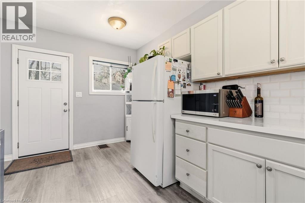 35 Dundas Street, Dundas, Ontario  L8H 1A1 - Photo 14 - 40810868