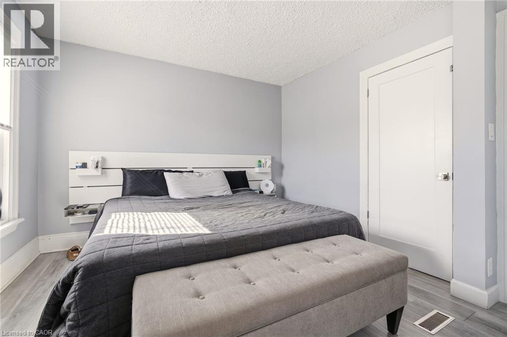 35 Dundas Street, Dundas, Ontario  L8H 1A1 - Photo 23 - 40810868