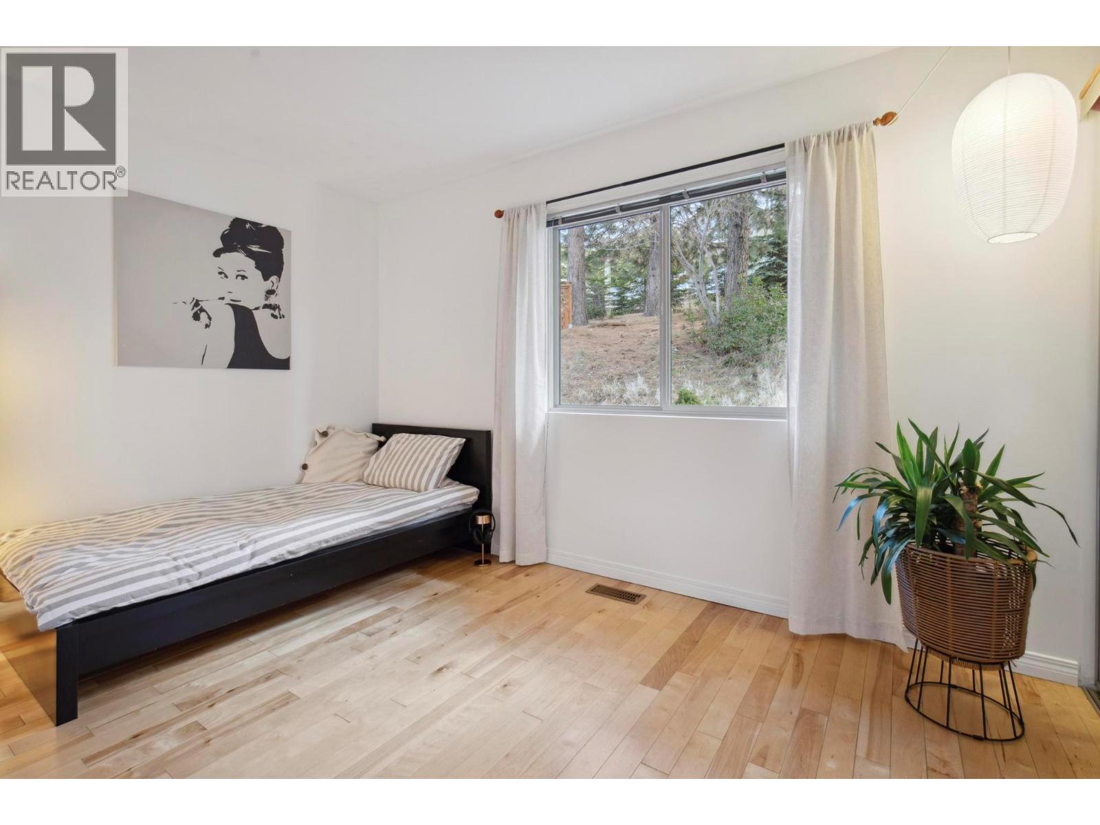 183 Magic Drive, Kelowna, British Columbia  V1V 1N2 - Photo 25 - 10376472