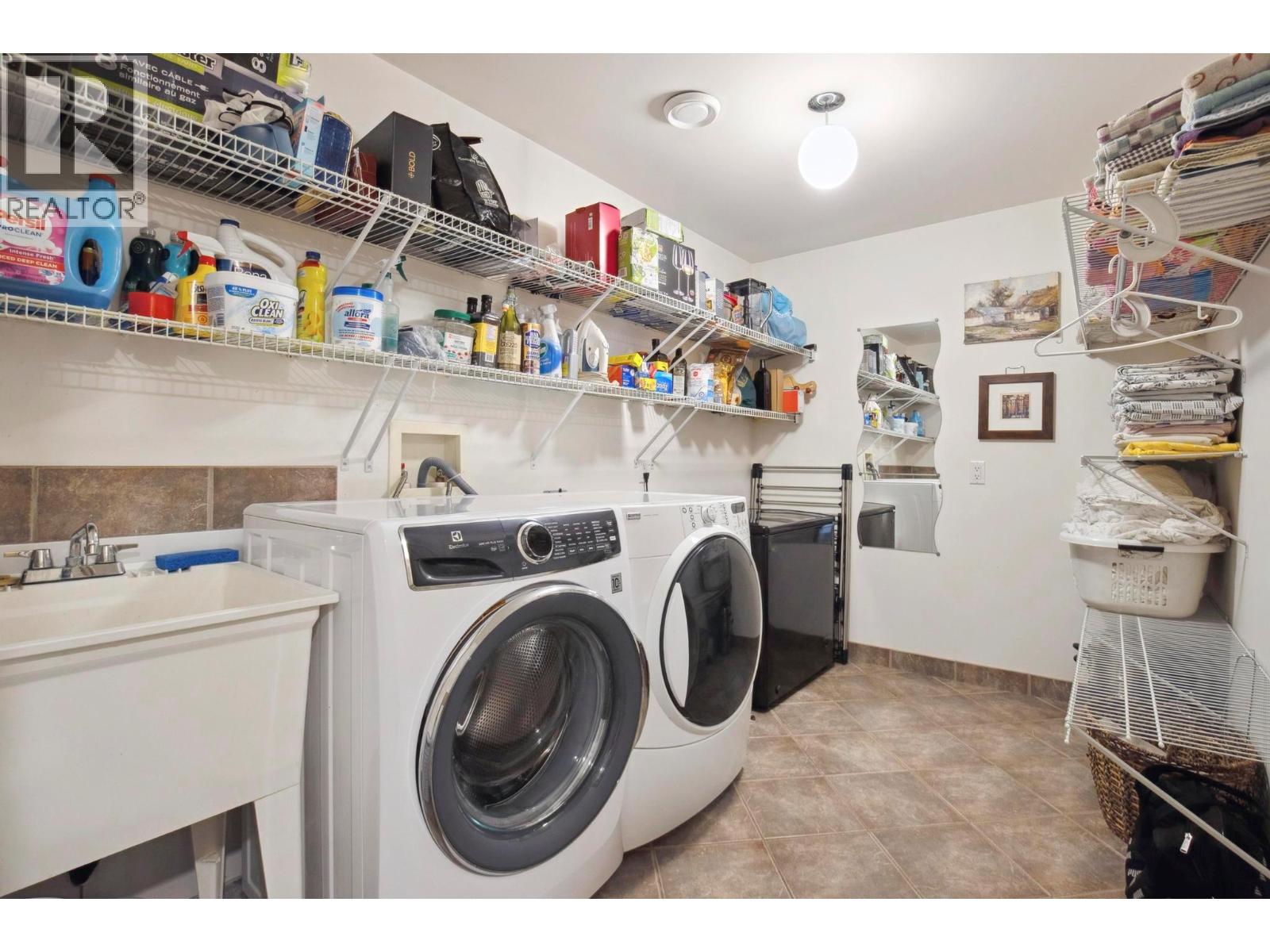 183 Magic Drive, Kelowna, British Columbia  V1V 1N2 - Photo 33 - 10376472