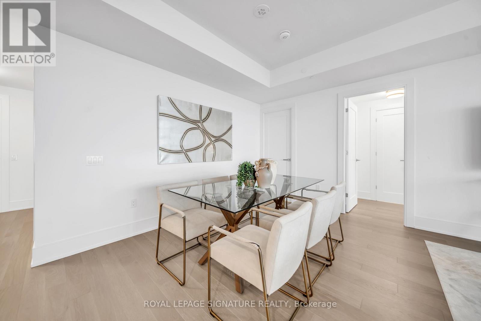 1201 - 10 Inn On The Park Drive, Toronto, Ontario  M3C 0P9 - Photo 10 - C12866182