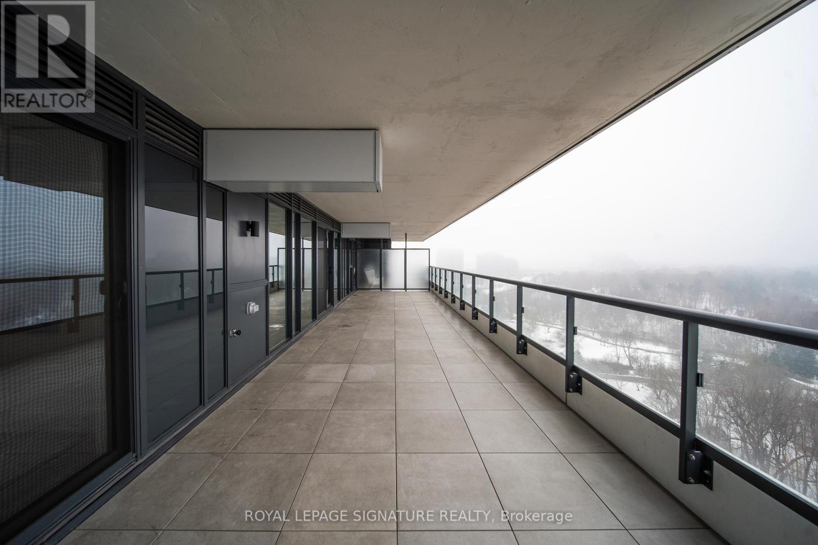 1201 - 10 Inn On The Park Drive, Toronto, Ontario  M3C 0P9 - Photo 22 - C12866182