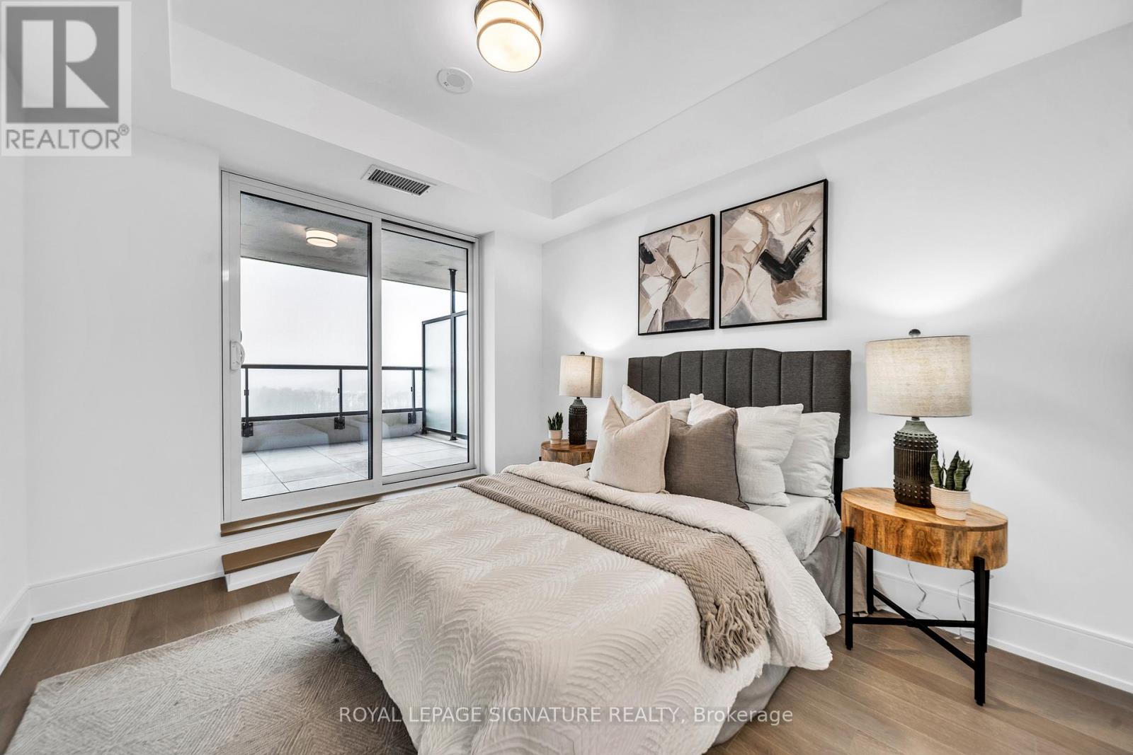 1201 - 10 Inn On The Park Drive, Toronto, Ontario  M3C 0P9 - Photo 5 - C12866182