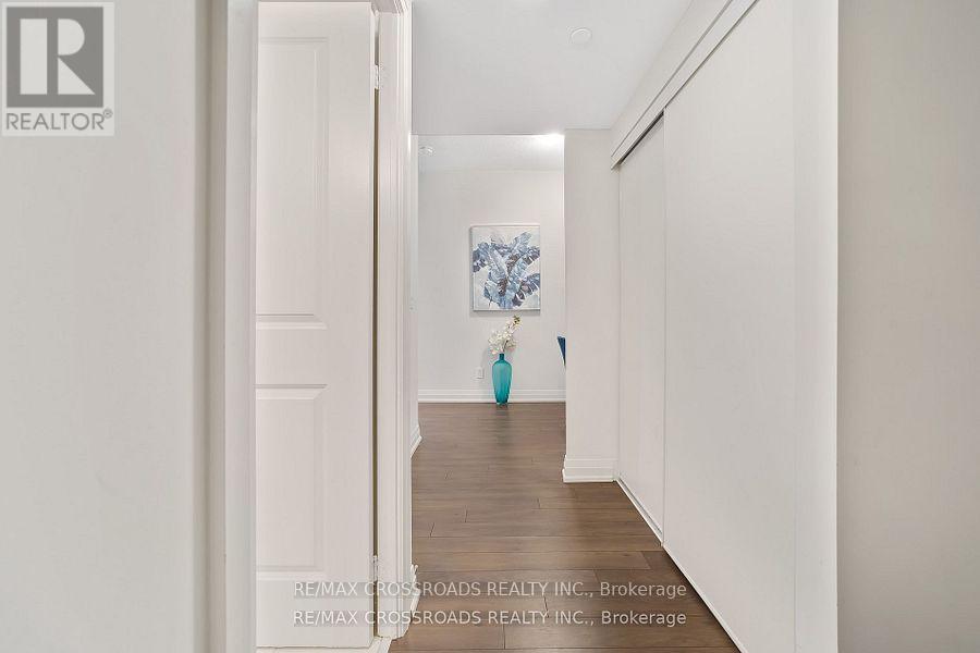 1910 - 20 Meadowglen Place, Toronto, Ontario  M1G 0A9 - Photo 17 - E12866224