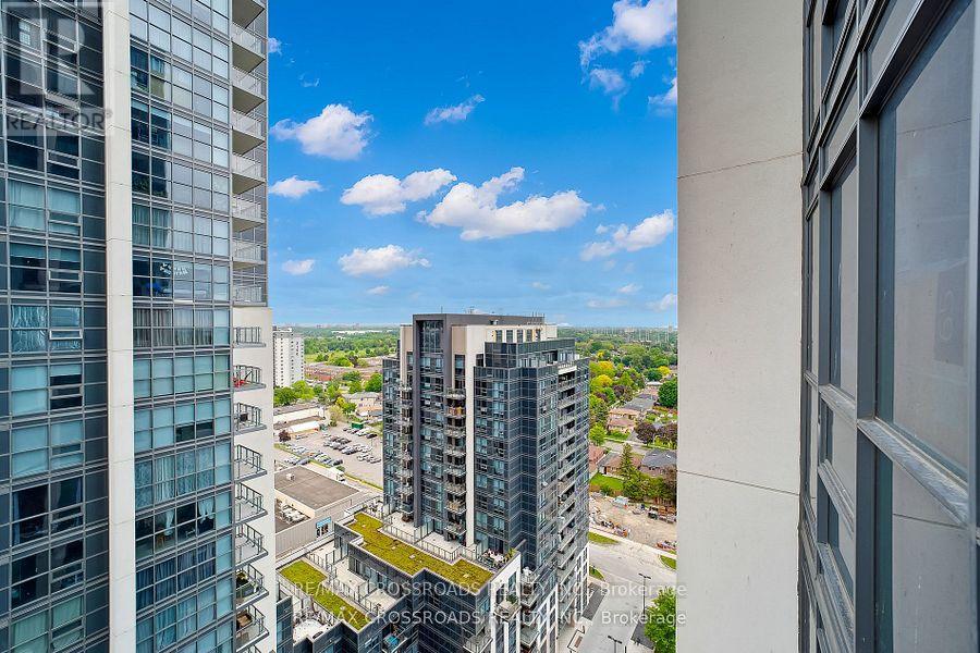 1910 - 20 Meadowglen Place, Toronto, Ontario  M1G 0A9 - Photo 2 - E12866224