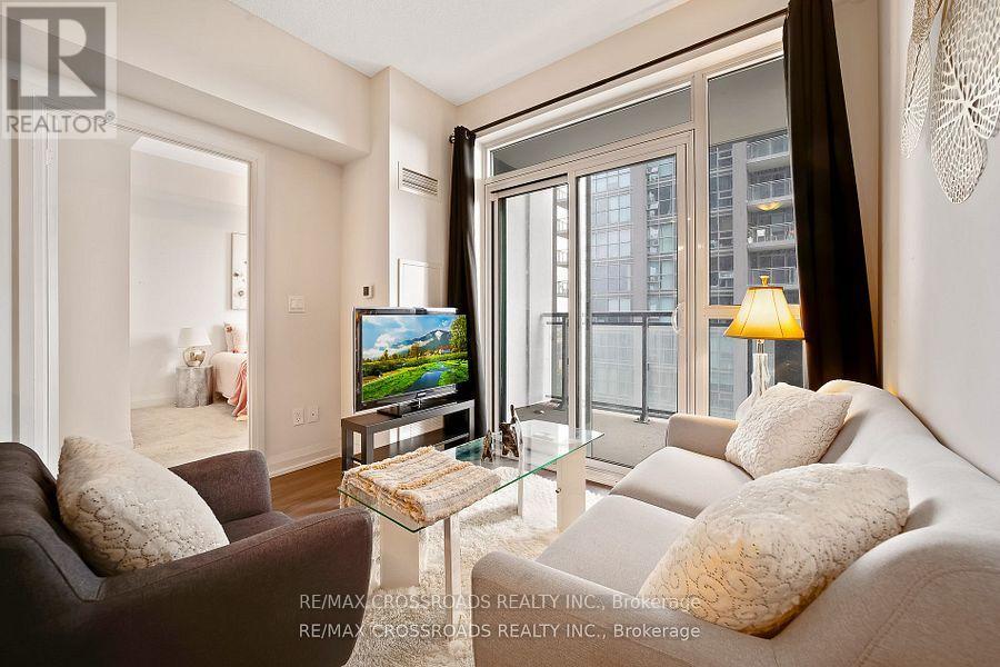 1910 - 20 Meadowglen Place, Toronto, Ontario  M1G 0A9 - Photo 9 - E12866224