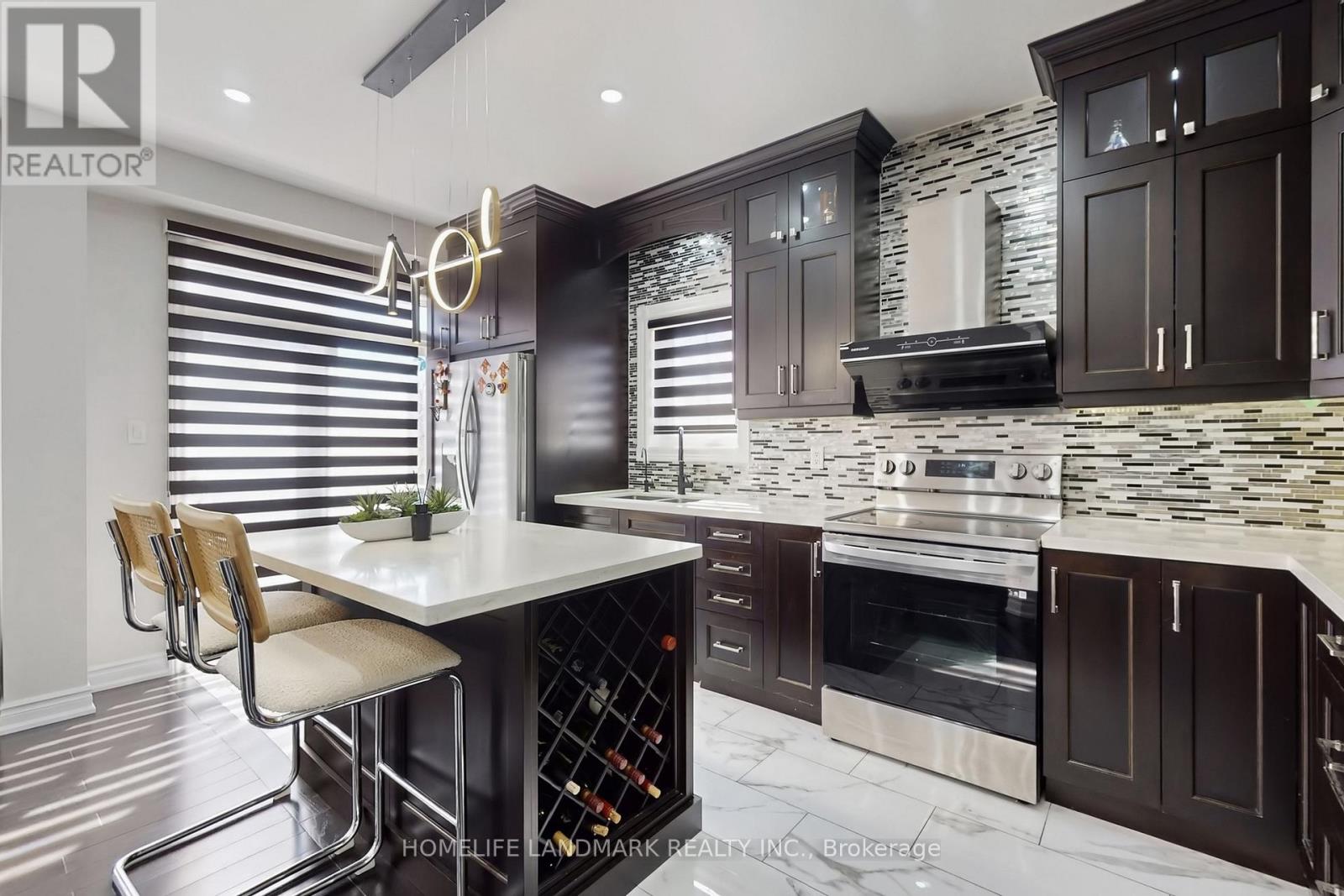 52 Lakespring Drive, Markham (Cachet), Ontario  L6C 2Z1 - Photo 11 - N12866200