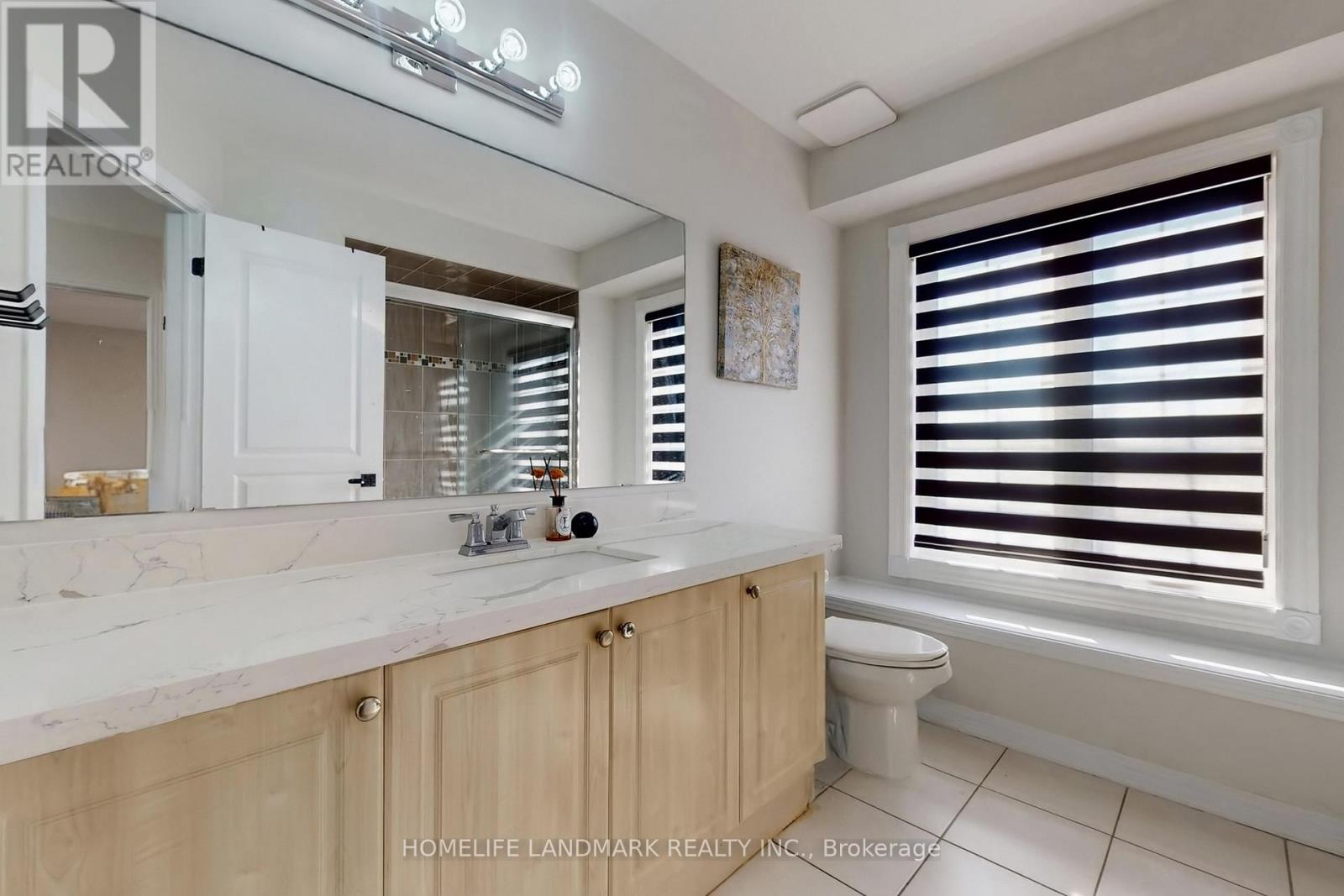 52 Lakespring Drive, Markham (Cachet), Ontario  L6C 2Z1 - Photo 32 - N12866200