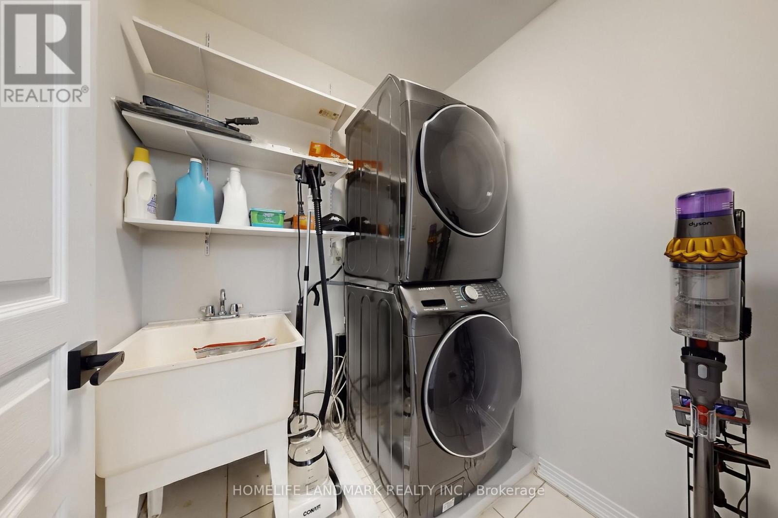 52 Lakespring Drive, Markham (Cachet), Ontario  L6C 2Z1 - Photo 35 - N12866200