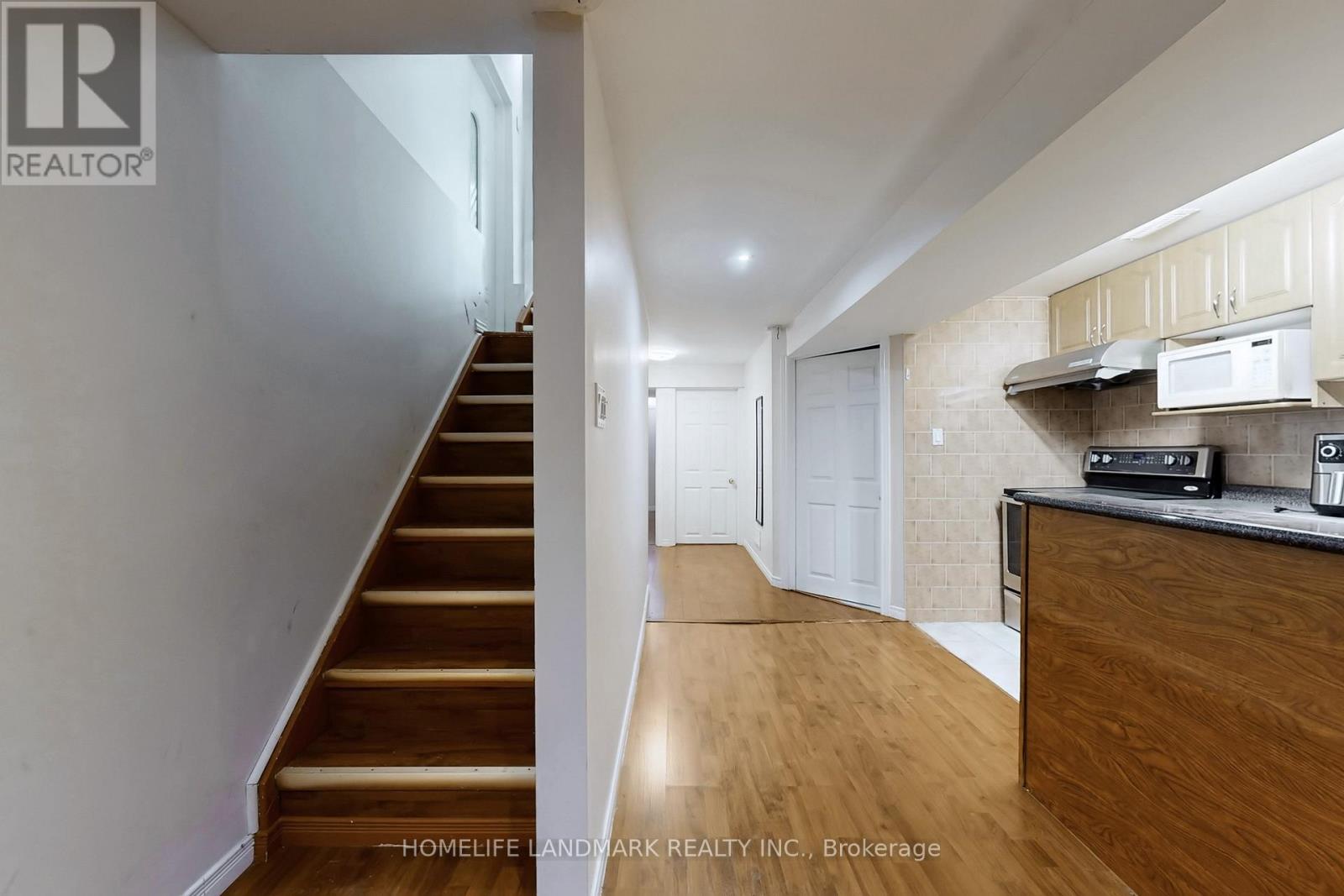 52 Lakespring Drive, Markham (Cachet), Ontario  L6C 2Z1 - Photo 36 - N12866200