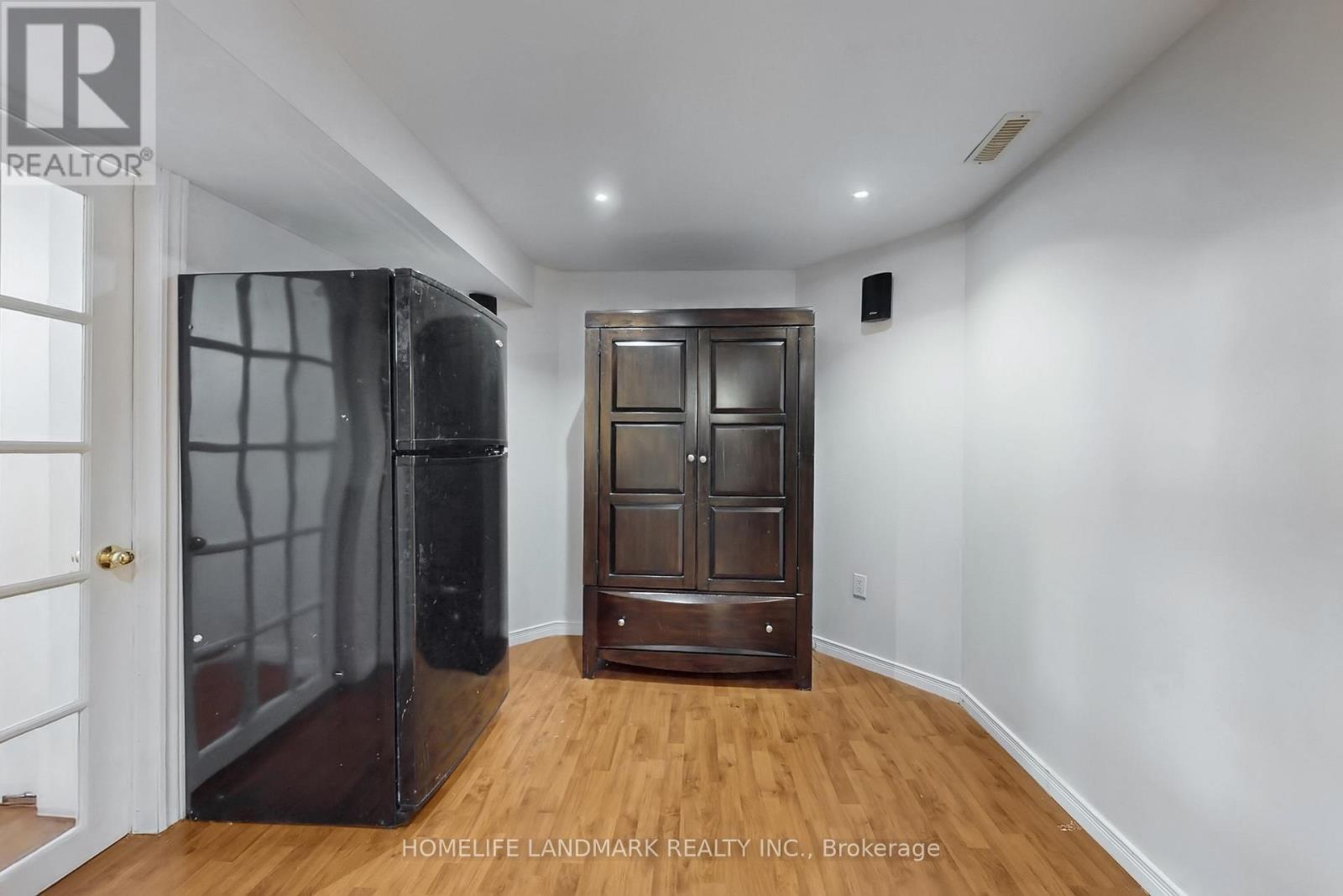 52 Lakespring Drive, Markham (Cachet), Ontario  L6C 2Z1 - Photo 38 - N12866200