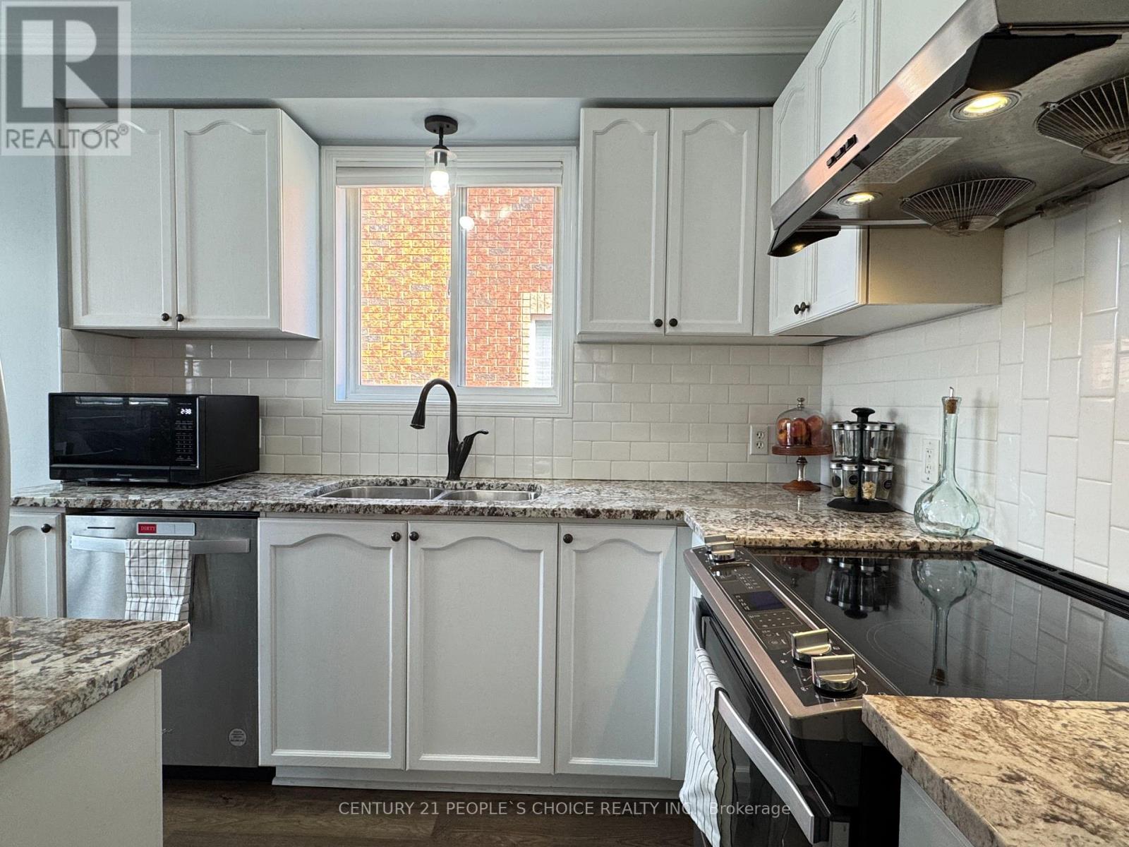 26 Booth Lane, Barrie (Painswick South), Ontario  L4N 0S4 - Photo 22 - S12866222