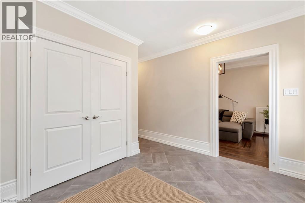 232 Bay Street N, Hamilton, Ontario  L8R 2R2 - Photo 5 - 40806357