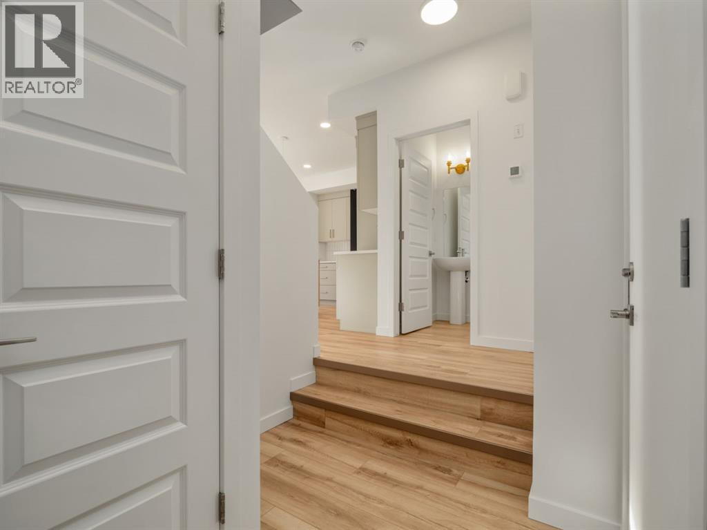 746 Violet Place W, Lethbridge, Alberta  T1J 5V1 - Photo 4 - A2283963