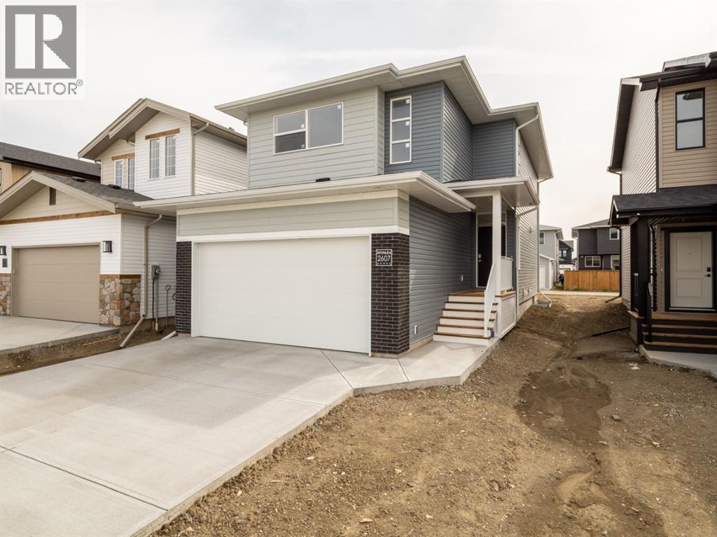738 Violet Place W, Lethbridge, Alberta  T1J 5V1 - Photo 2 - A2283970