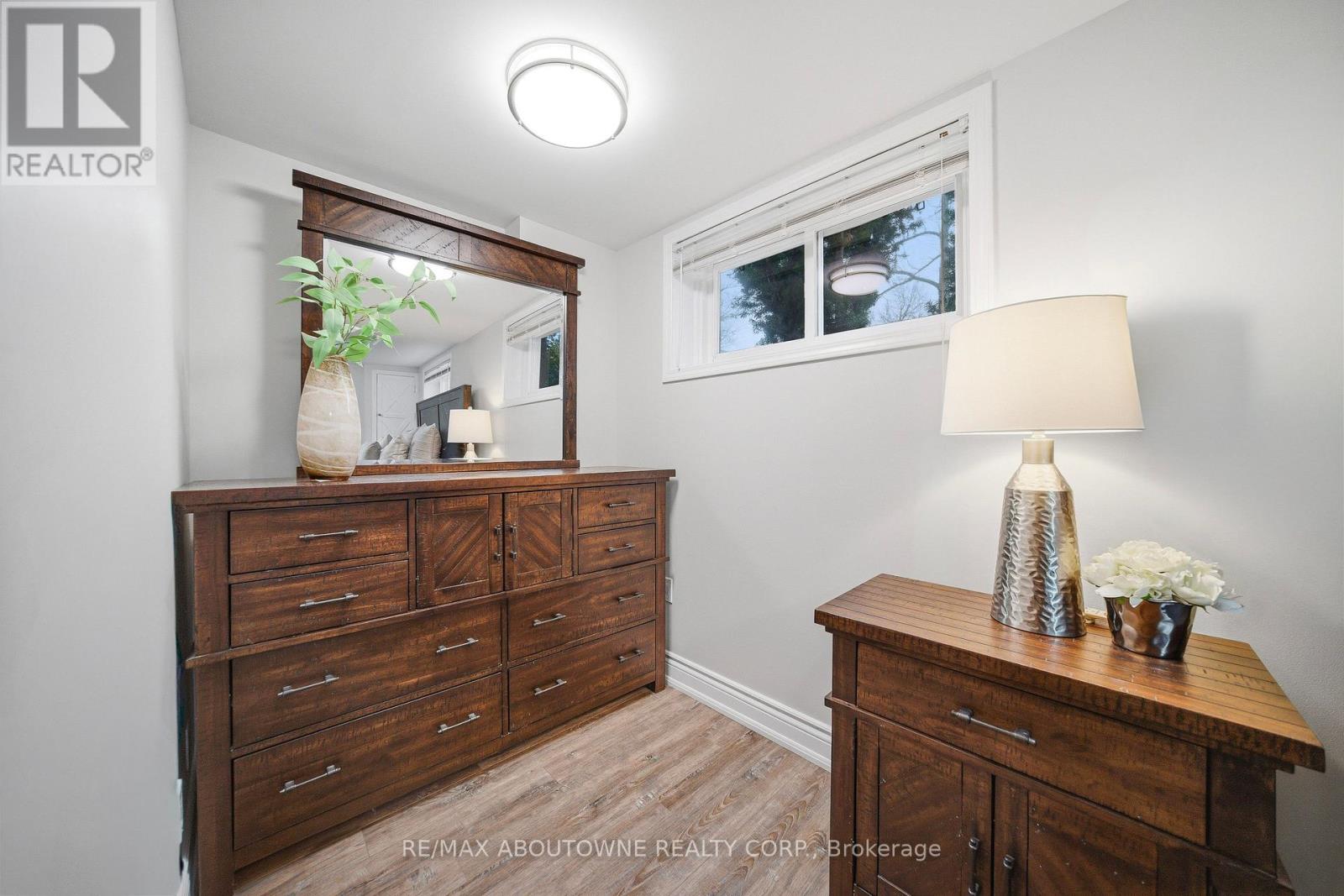 129 Culham Street, Oakville, Ontario  L6H 1G3 - Photo 23 - W12866202