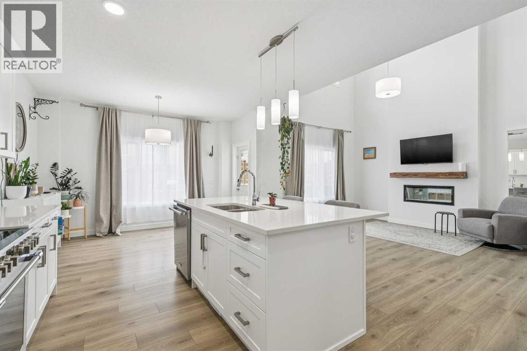 58 Saddlebred Place, Cochrane, Alberta  T4C 3E7 - Photo 13 - A2291232