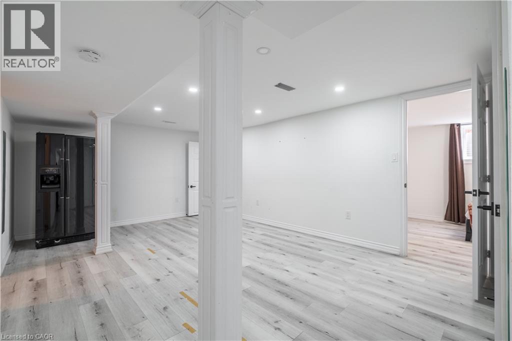 404 Stone Church Road E Unit# Lower, Hamilton, Ontario  L9B 2A1 - Photo 8 - 40811047