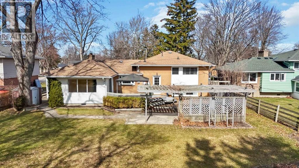 1073 Gurd Street, Sarnia, Ontario  N7S 2G7 - Photo 2 - 26004457