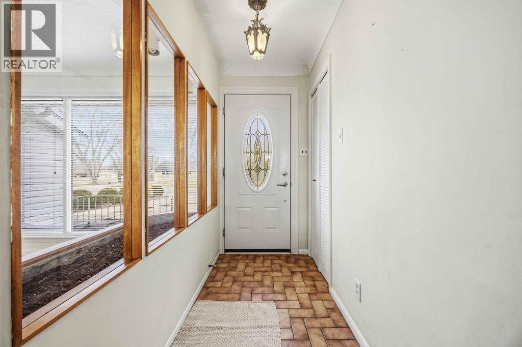 1073 Gurd Street, Sarnia, Ontario  N7S 2G7 - Photo 4 - 26004457