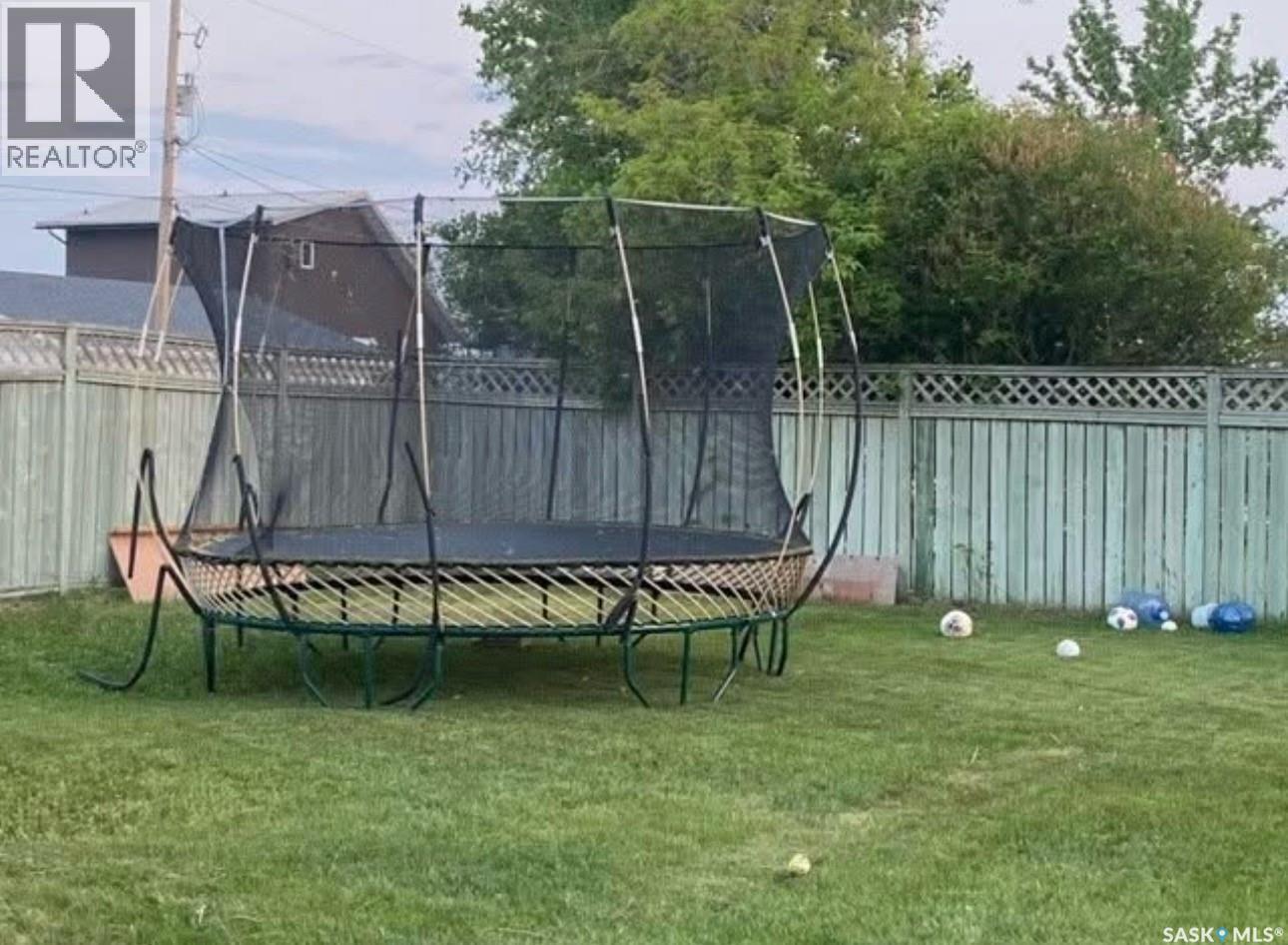 671-681 Aqualane Avenue, Aquadeo, Saskatchewan  S0M 0L0 - Photo 42 - SK030080