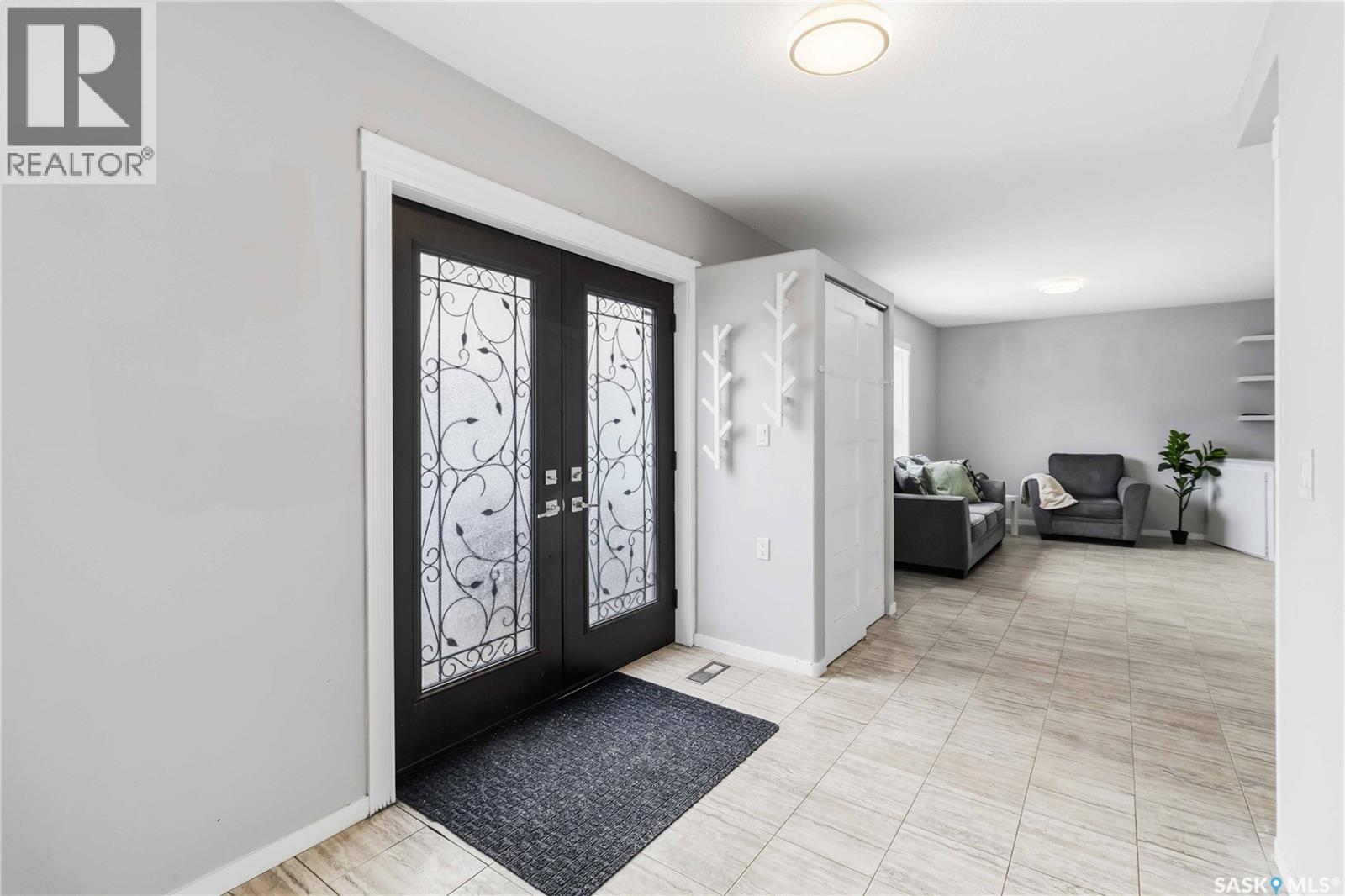 115 9th Avenue N, Warman, Saskatchewan  S0K 4S1 - Photo 9 - SK030076