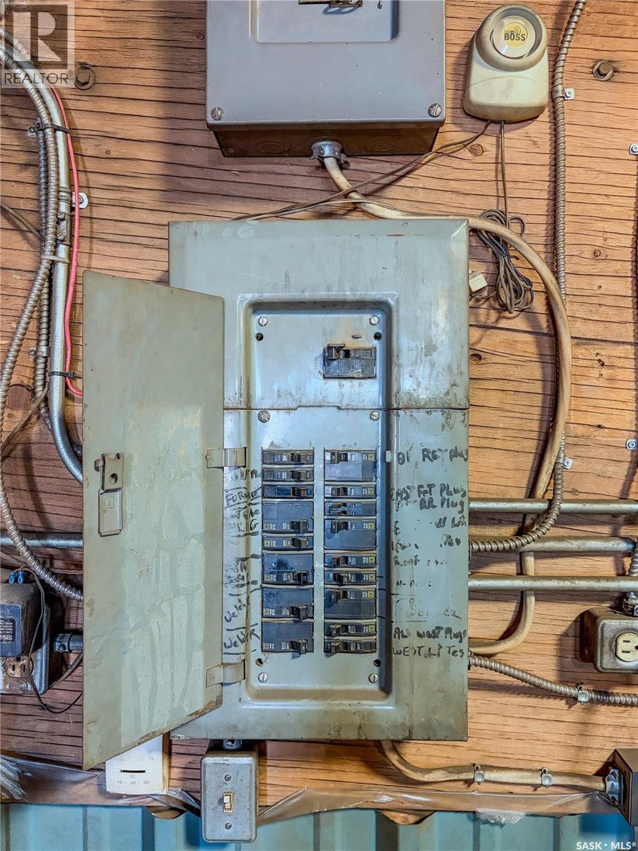 103 - 105 1st Avenue W, Climax, Saskatchewan  S0N 0N0 - Photo 10 - SK030013