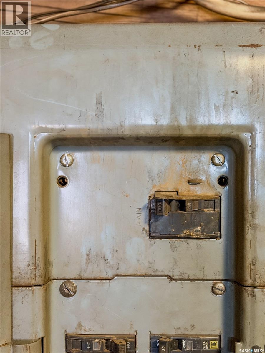 103 - 105 1st Avenue W, Climax, Saskatchewan  S0N 0N0 - Photo 11 - SK030013