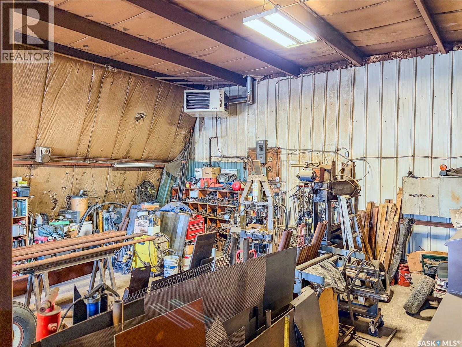 103 - 105 1st Avenue W, Climax, Saskatchewan  S0N 0N0 - Photo 20 - SK030013