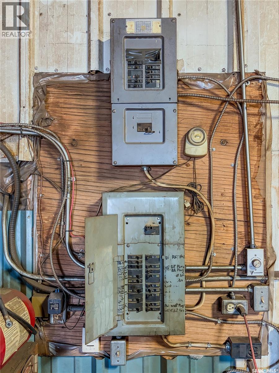 103 - 105 1st Avenue W, Climax, Saskatchewan  S0N 0N0 - Photo 9 - SK030013