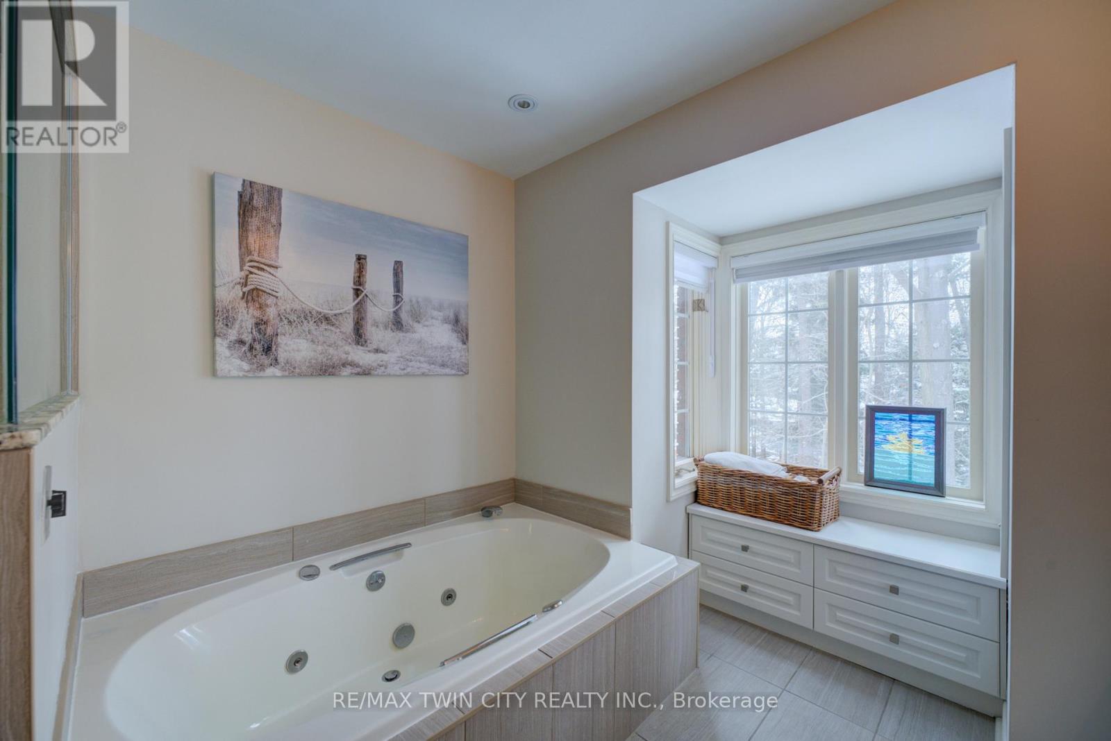 9 Scarfe Gardens, Brantford, Ontario  N3T 6B2 - Photo 24 - X12866212